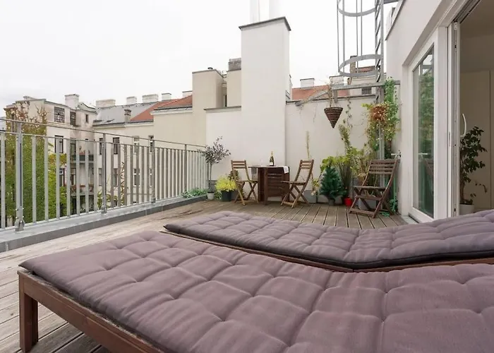 Amazing Terrace, Close To Viennas Biggest Shopping Street