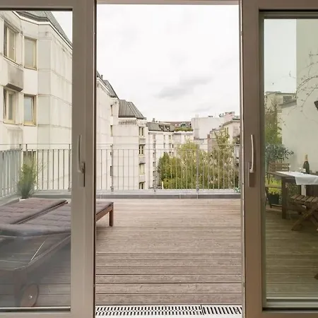 Amazing Terrace, Close To Viennas Biggest Shopping Street Exterior photo