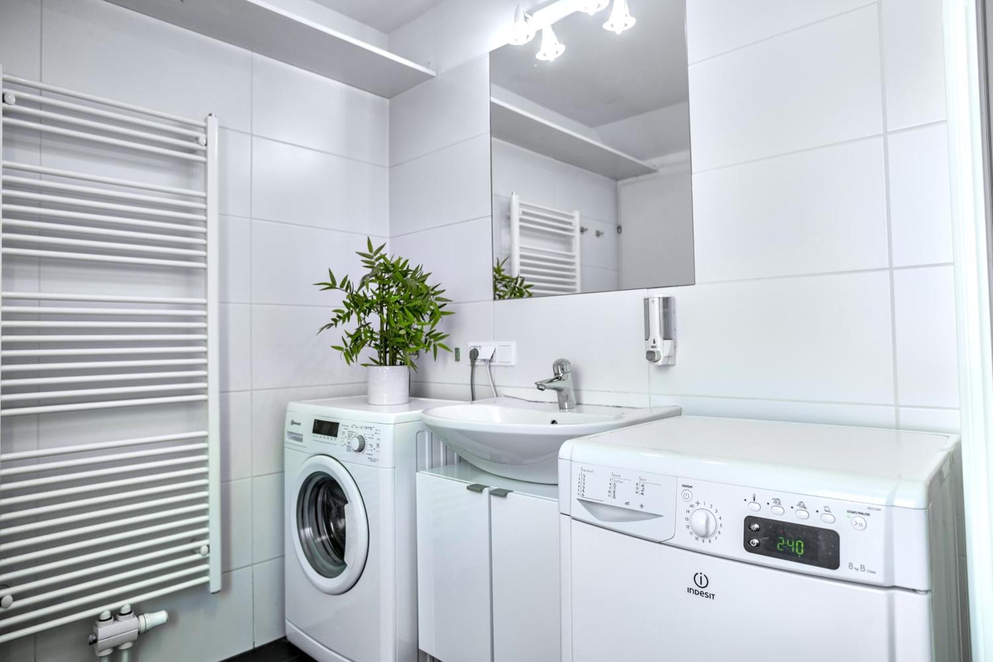 Panorama Rooftop Terrace I 3 Min To Mariahilferstrasse * Vienne